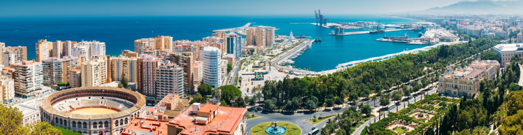 Elektromobile in Málaga – Stadt, Stierkampfarena und Hafen
